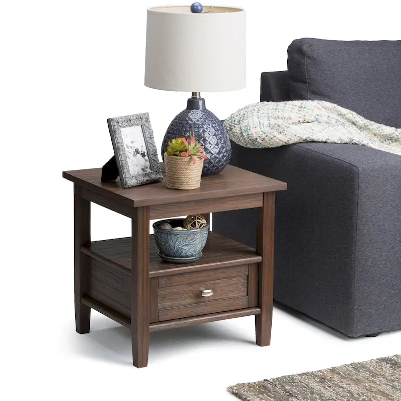 Table d'appoint rectangulaire de 20 pouces de largeur en bois massif, style transitionnel