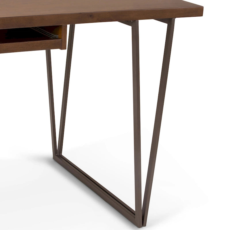 Bureau d'écriture industriel moderne en bois massif de 168 cm de large